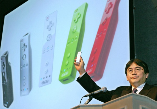 Satoru Iwata debuts the Wii